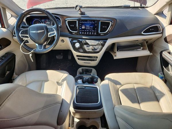 2017 CHRYSLER PACIFICA