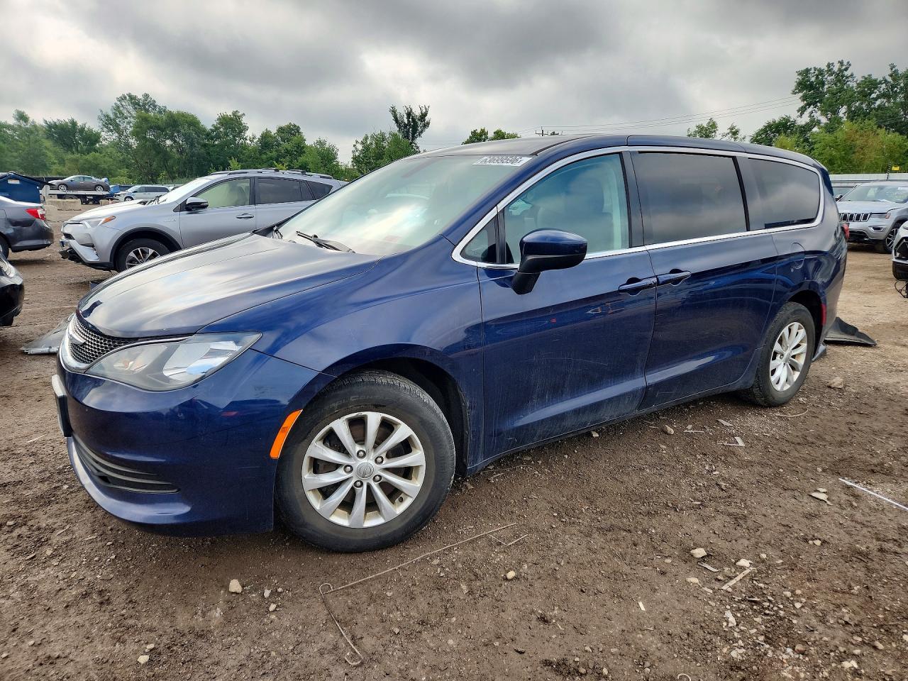 2017 CHRYSLER PACIFICA