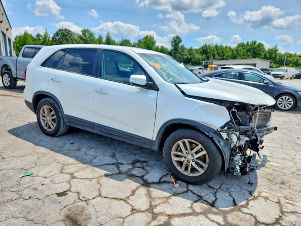 2015 KIA SORENTO