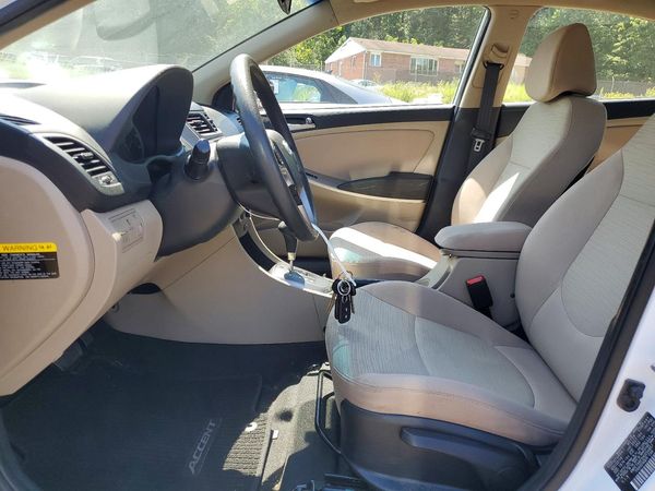 2017 HYUNDAI ACCENT SE Base