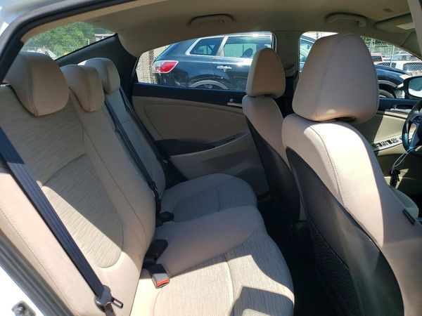 2017 HYUNDAI ACCENT SE Base