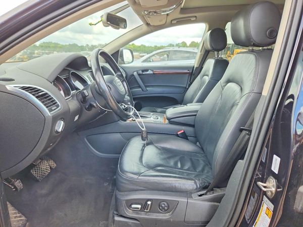 2013 AUDI Q7 Premium Plus
