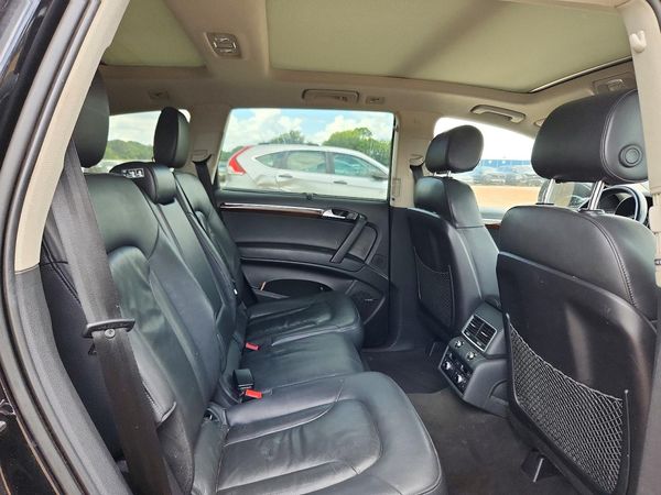 2013 AUDI Q7 Premium Plus