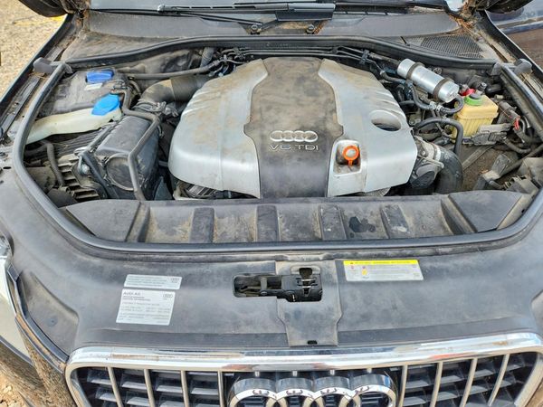 2013 AUDI Q7 Premium Plus