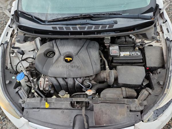 2016 HYUNDAI ELANTRA