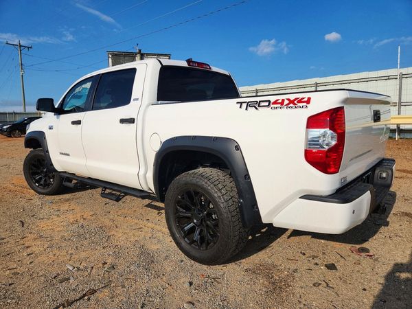 2021 TOYOTA TUNDRA SR5 grade