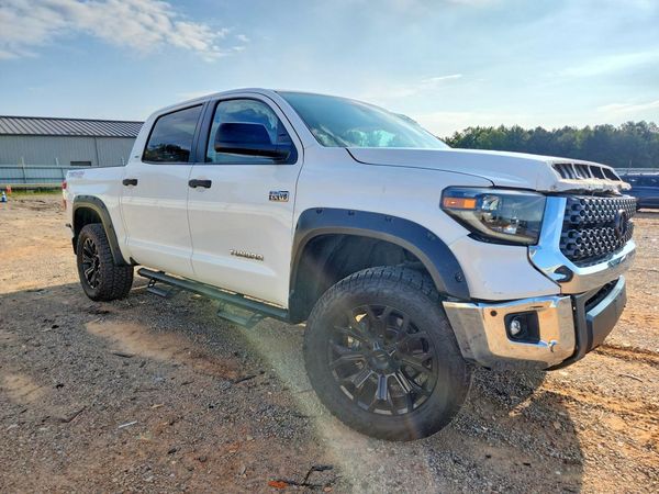 2021 TOYOTA TUNDRA SR5 grade