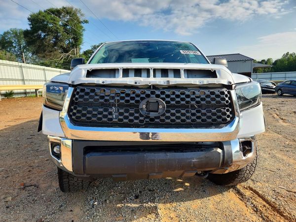 2021 TOYOTA TUNDRA SR5 grade