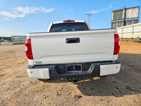 2021 TOYOTA TUNDRA SR5 grade