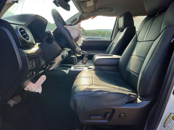 2021 TOYOTA TUNDRA SR5 grade