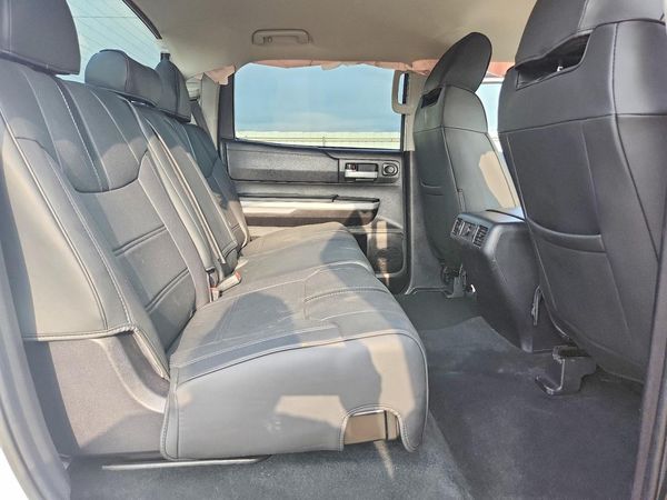 2021 TOYOTA TUNDRA SR5 grade