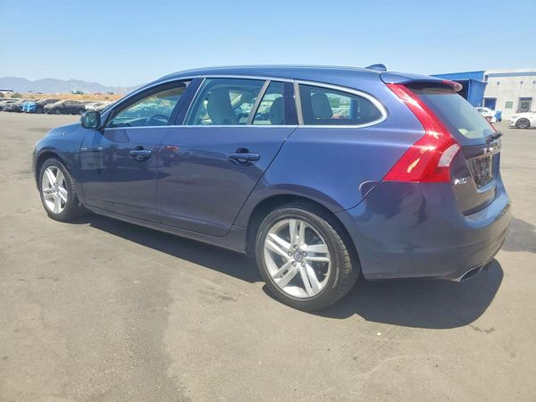 2015 VOLVO V60 Platinum (non R design)