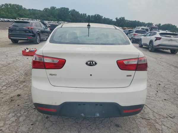 2015 KIA RIO GL - Middle-low