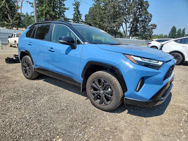 2024 TOYOTA RAV4 XSE
