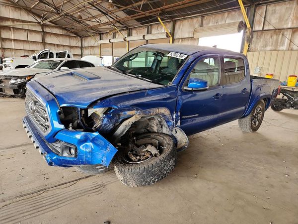 2017 TOYOTA TACOMA