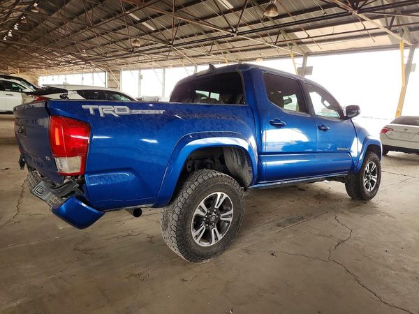 2017 TOYOTA TACOMA