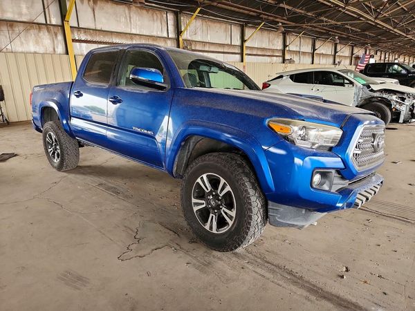 2017 TOYOTA TACOMA