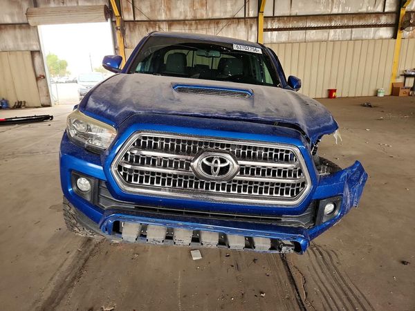 2017 TOYOTA TACOMA