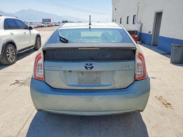 2013 TOYOTA PRIUS