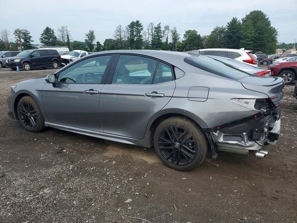 2025 TOYOTA CAMRY