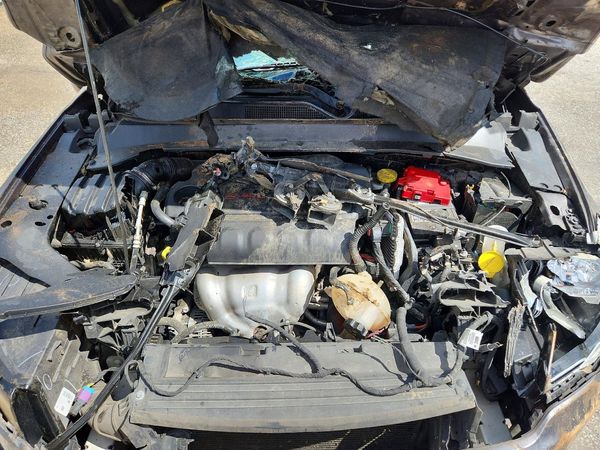 2019 JEEP COMPASS — Engine bay