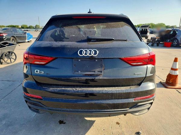 2025 AUDI Q3 S Line quattro Premium