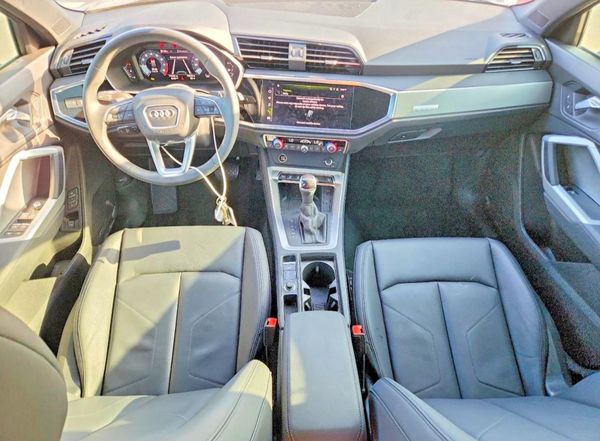 2025 AUDI Q3 S Line quattro Premium