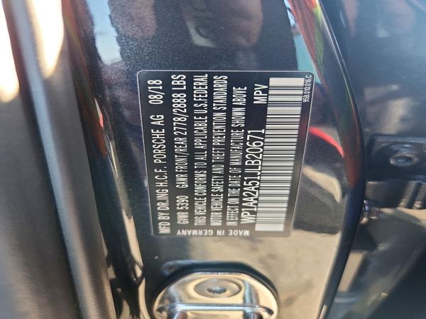 2018 PORSCHE MACAN — VINS