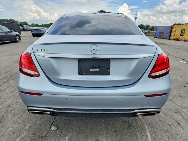 2018 MERCEDES-BENZ E E300