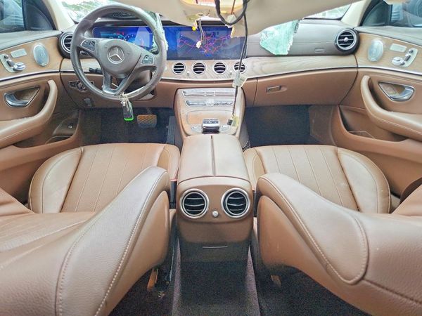 2018 MERCEDES-BENZ E E300