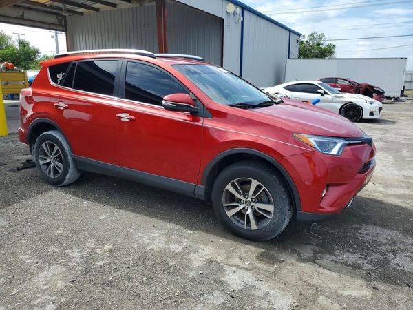 2017 TOYOTA RAV4 XLE