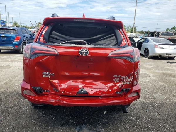 2017 TOYOTA RAV4 XLE