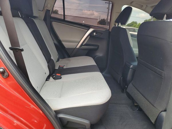 2017 TOYOTA RAV4 XLE