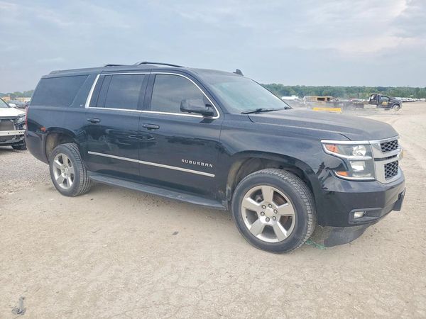 2017 CHEVROLET SUBURBAN LT