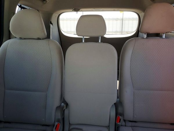 2016 KIA SEDONA LX - Middle-low