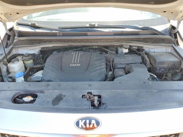2016 KIA SEDONA LX - Middle-low