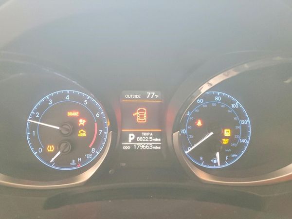 2015 TOYOTA COROLLA