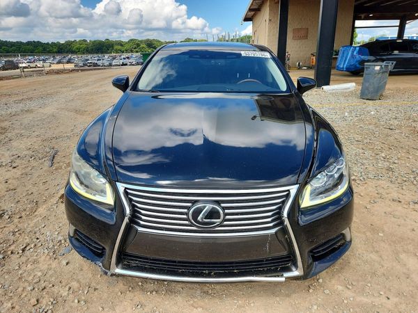 2015 LEXUS LS 460