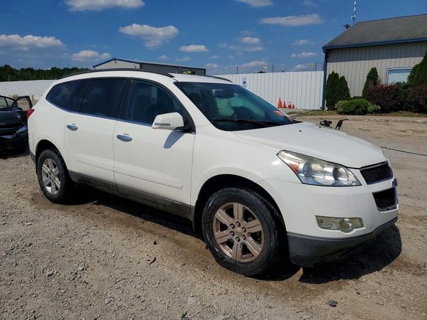 2012 CHEVROLET TRAVERSE LT