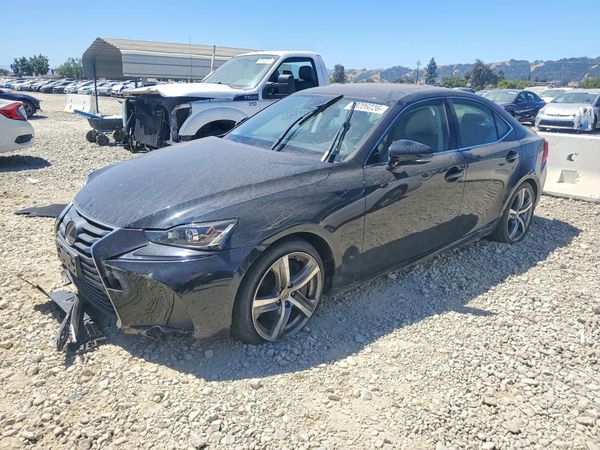 2017 LEXUS IS