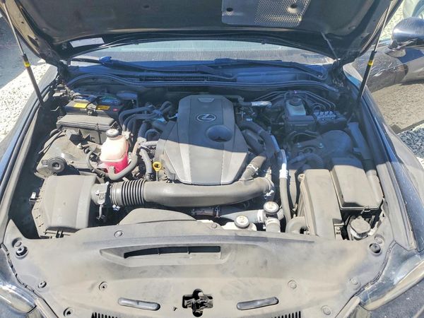 2017 LEXUS IS