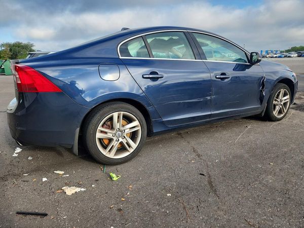 2014 VOLVO S60