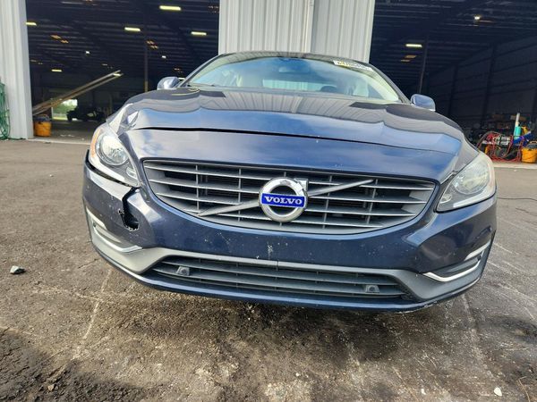 2014 VOLVO S60