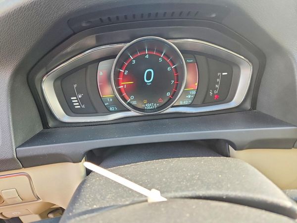 2014 VOLVO S60