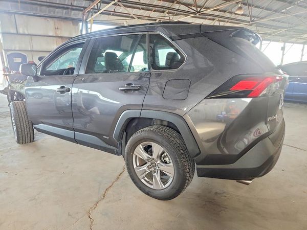 2022 TOYOTA RAV4 LE