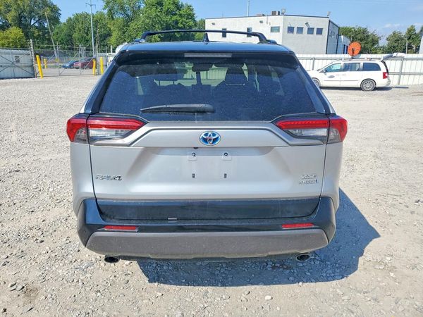 2019 TOYOTA RAV4 XSE HV 4WD