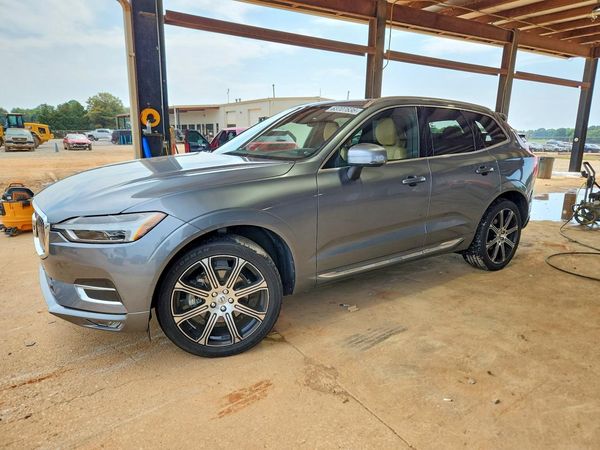 2020 VOLVO XC60 Inscription