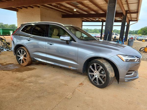 2020 VOLVO XC60 Inscription