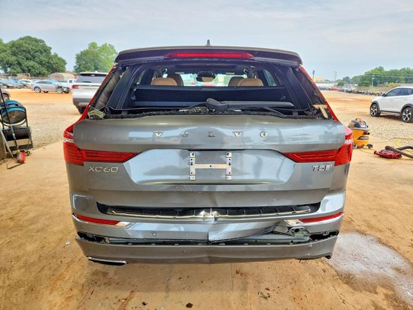 2020 VOLVO XC60 Inscription