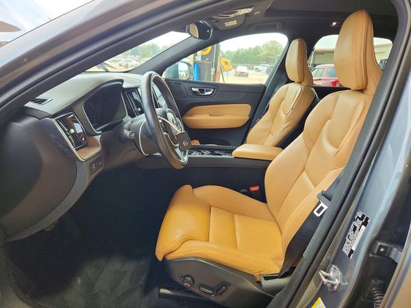 2020 VOLVO XC60 Inscription